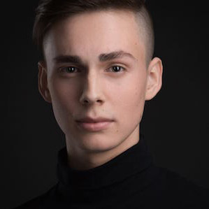 Максим Кузин